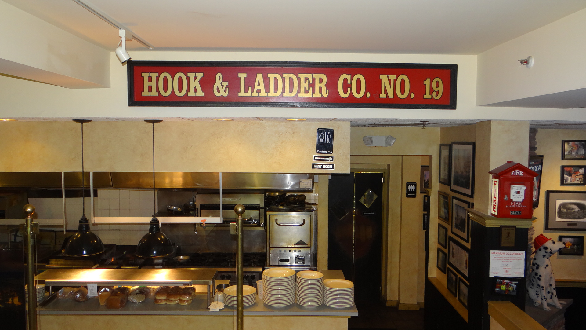 Hook & Ladder 207 Main Street Hartford, CT 06106